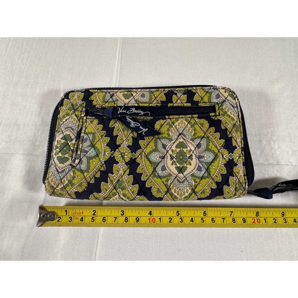 Vintage, retired Vera Bradley "Cambridge" pattern quilted zip-around wallet. - Picture 4 of 5